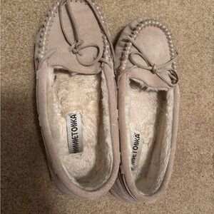 Minnetonka Tan Moccasins Timeless Soft-Soled Shoes